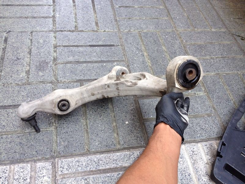 How to Replace and Install the Control Arm Bushings?