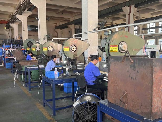 MYWAY Caliper Repair Kit Bushings: Compatible with Major Truck, Bus & Trailer Brands